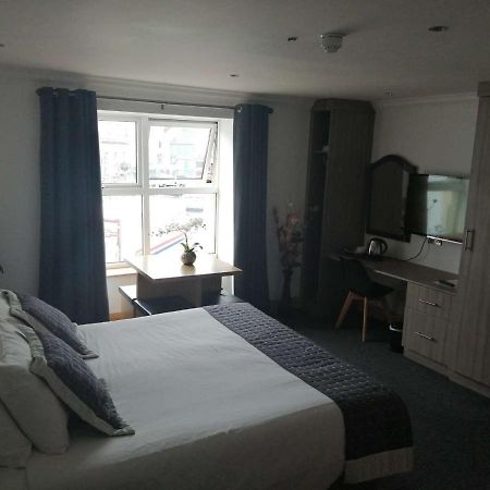 Donegal Town Reveller Lodgings מראה חיצוני תמונה