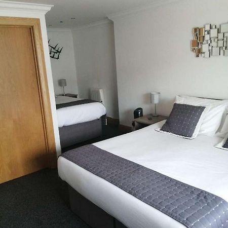 Donegal Town Reveller Lodgings מראה חיצוני תמונה